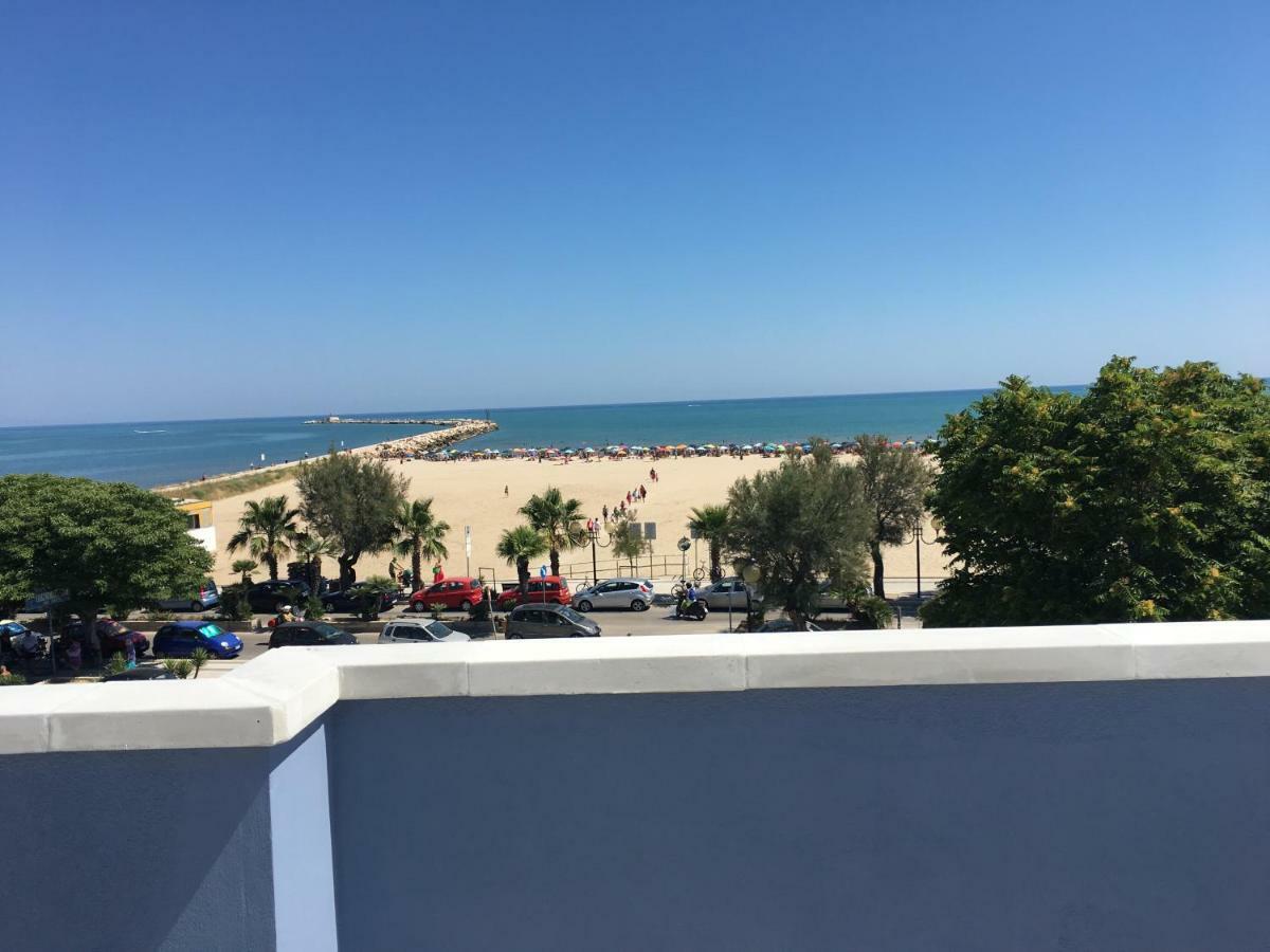 Soleemare Barletta Hotel Kültér fotó